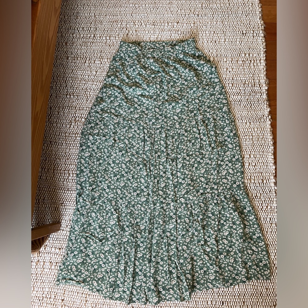 American Eagle Outfitters Green Floral Tiered Maxi Skirt